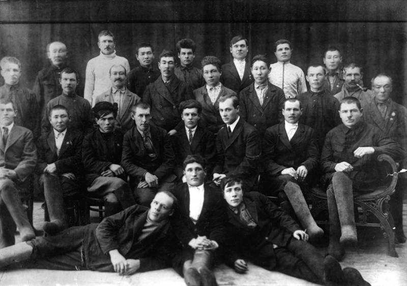 Группа первых строителей Якутской ТЭЦ, 1936 год.